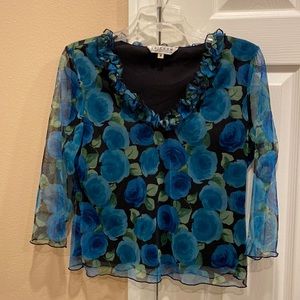 Uniform John Paul Richard 3/4 sleeve flower print top